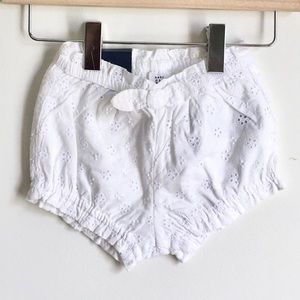 NWT Baby Gap Eyelet Lace White Bloomers 3-6 mos